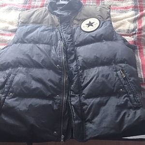 Converse vest